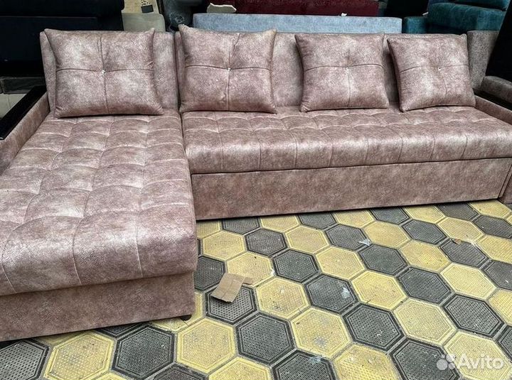Угловой диван раскладной на заказ