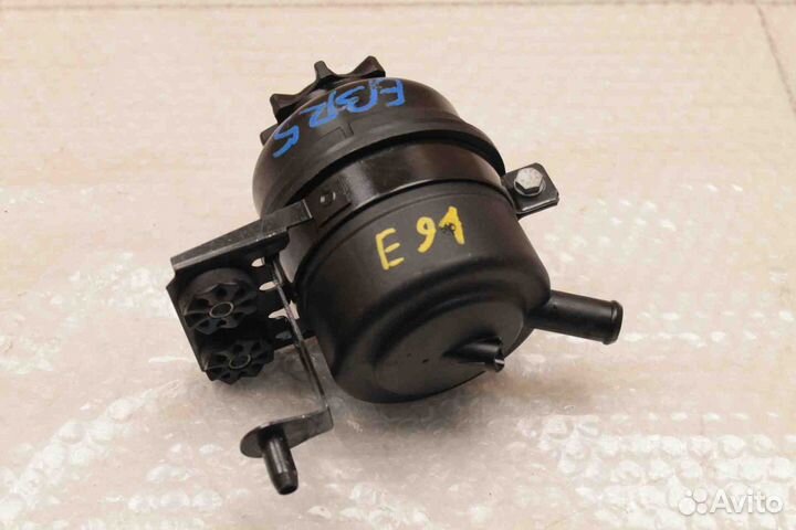 Бачок гура BMW E90 E91 E92 E93 2004-2013 E81 E