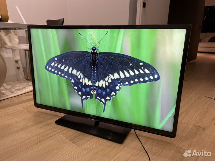 Телевизор Philips 46 диагональ SMART LED TV