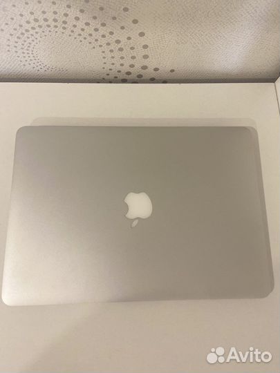 Macbook air 13.3/1 128Gb 2014
