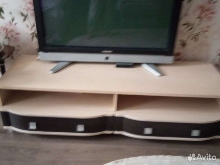 Тумба под телевизор
