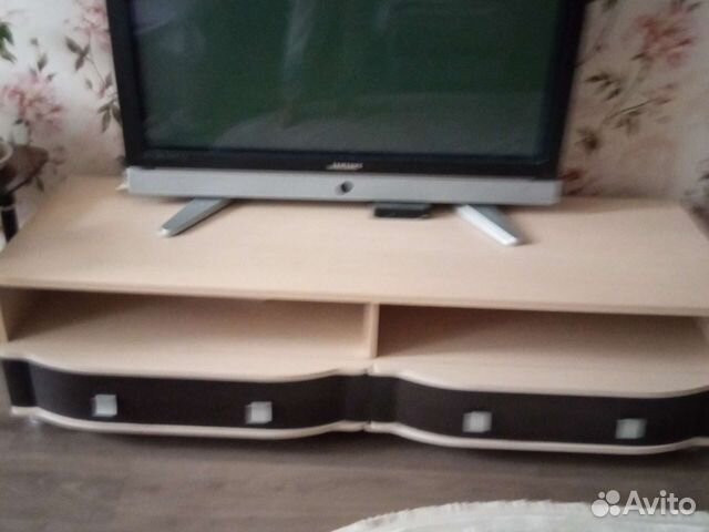 Тумба под телевизор