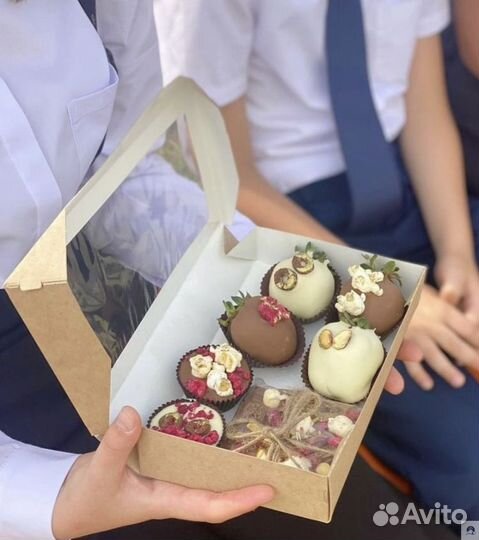 Набор из клубники в шоколаде