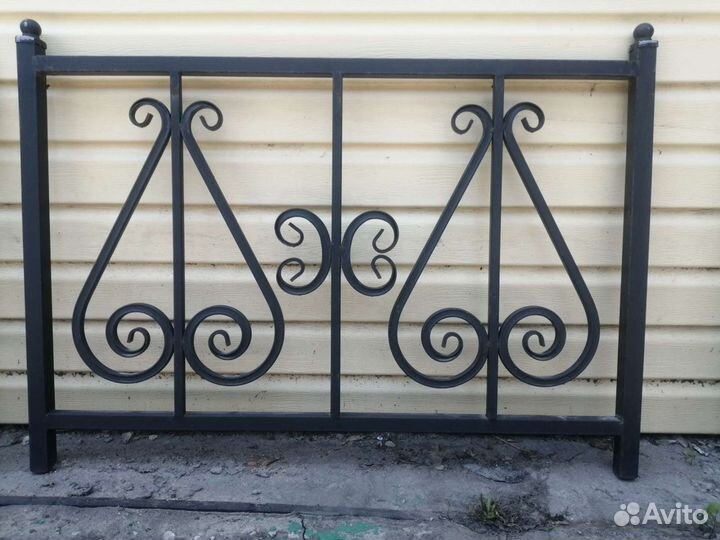 Оградки на кладбище