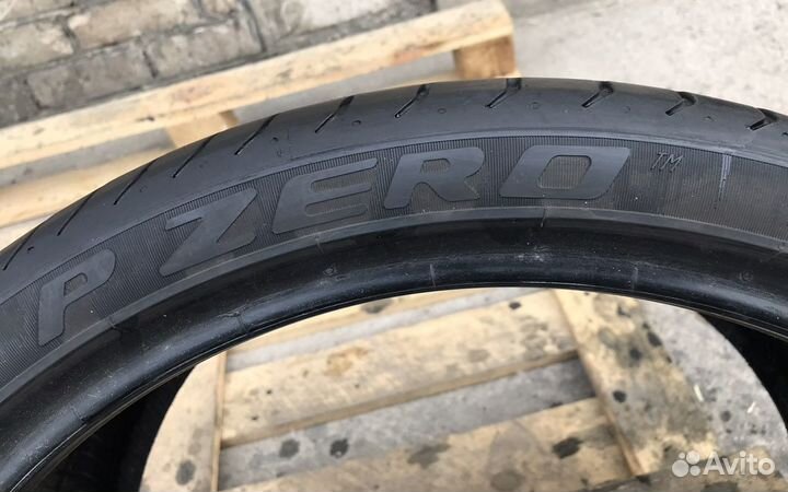 Pirelli P Zero 265/30 R19 93Y