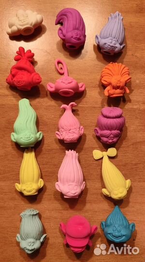 Ластики тролли в пенале