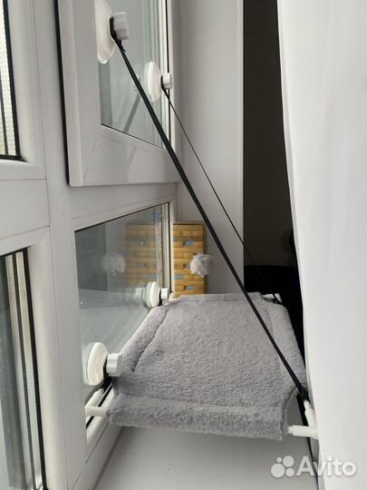 Гамак-лежанка для кошек на окно