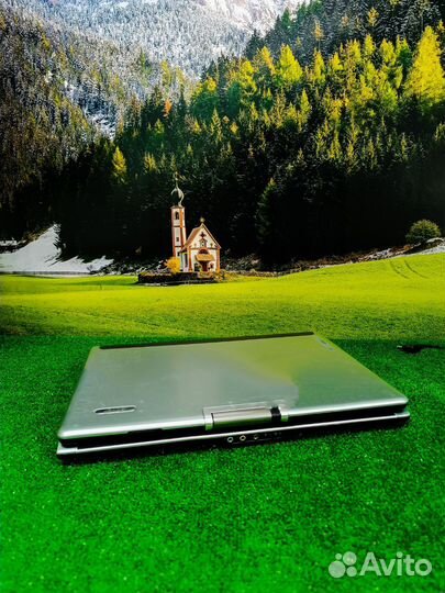 Большой ноутбук Acer для работы и учёбы