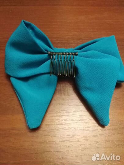 Заколка-бант