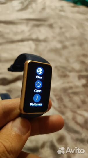 Фитнес браслет Huawei band 6
