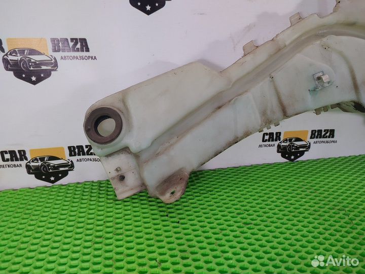 Бачок омывателя лобового стекла