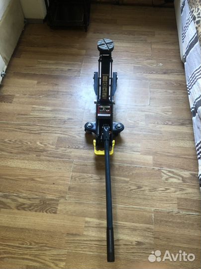 Продам домкрат