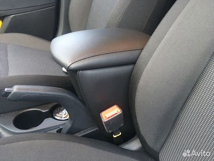 Подлокотники для автомобиля