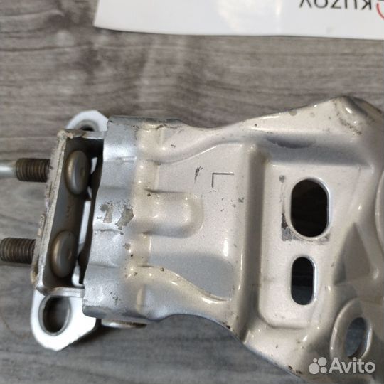 Петля багажника Хайлендер 2 левая Оригинал