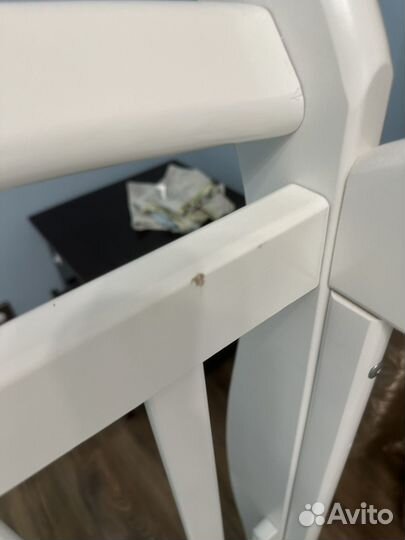 Детская кроватка с маятником и ящиком