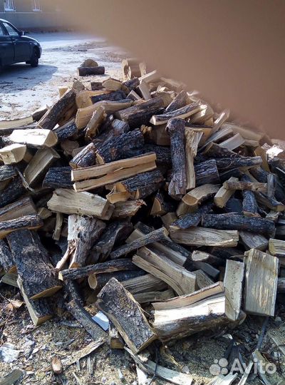 Дрова дубовые колотые и неколотые, обрезки, опилки