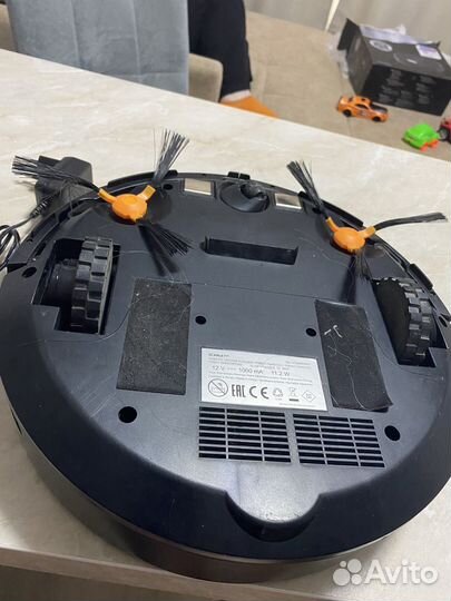 Робот-пылесос Scarlett SC-VC80RW01