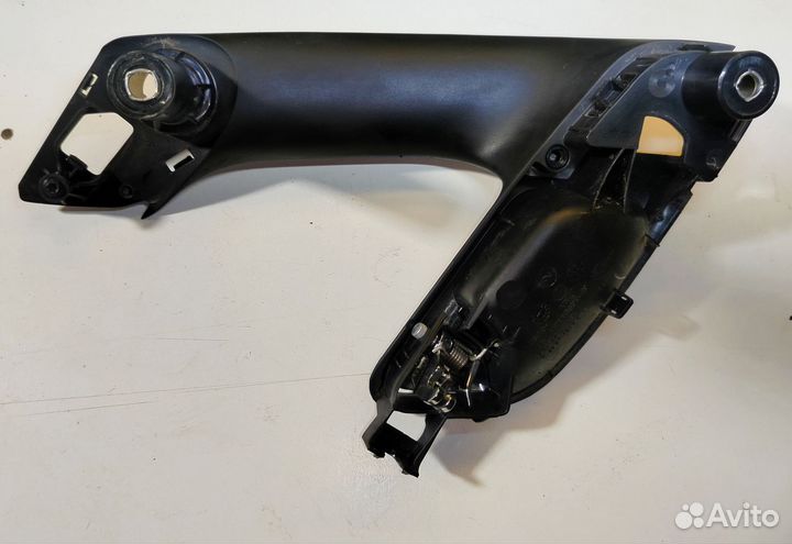 Ручка двери внутренняя VW Polo левая передняя