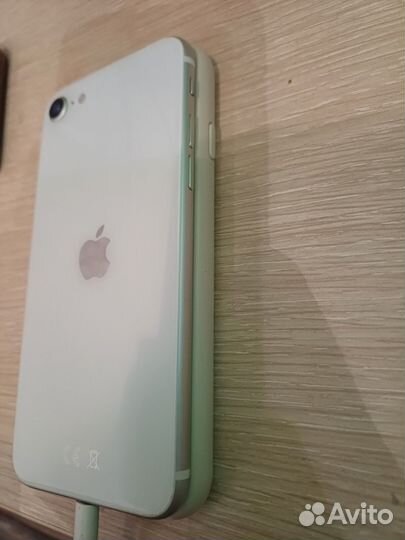 iPhone SE (2020), 64 ГБ