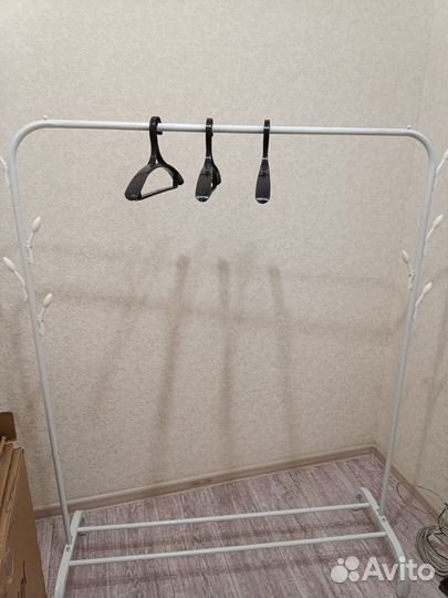 Вешалка для одежды напольная бу белая