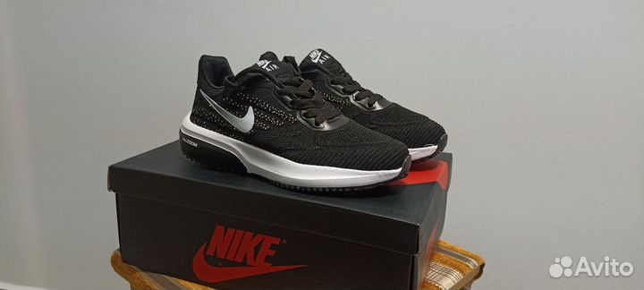 Кроссовки nike air zoom новые