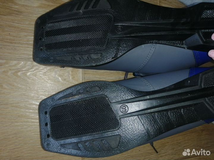 Лыжные ботинки