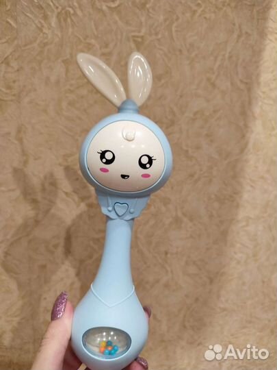 Умный заяц погремушка