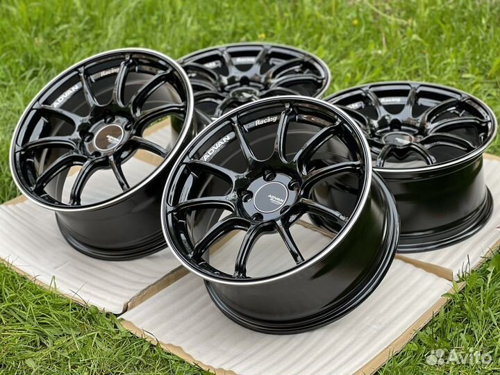 Advan RS 17*8.0J et45 5*112 Mini JCW Golf Skoda