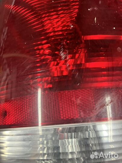 Левый фонарь dodge caravan