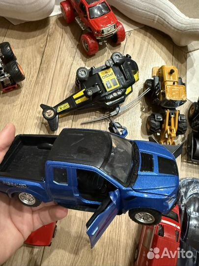 Машинки в хорошем состянии