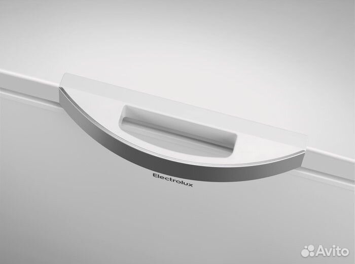 Морозильник Electrolux LCB 3LF20 W0 Новый