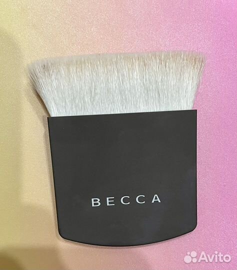 Becca the One Perfecting Brush