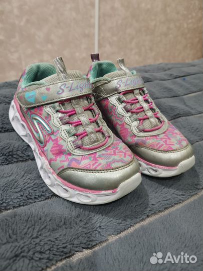 Кроссовки для девочки