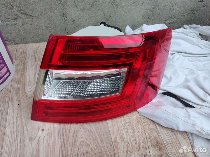 Оригинал Задний фонарь Skoda Octavia a7