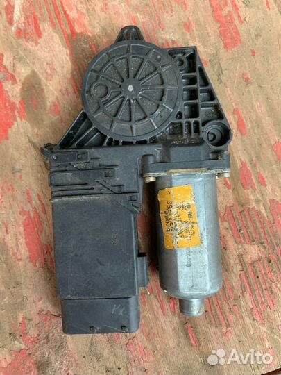 Моторчики стеклоподъемников Фольксваген пассат Б5