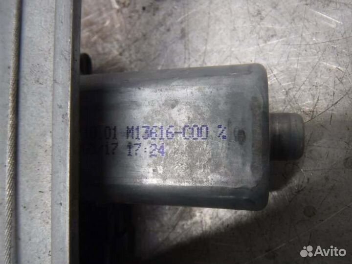 Стеклоподъемник задний левый Renault Sandero 2