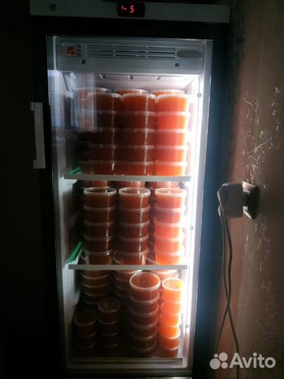 Красная икра, краб, гребешок, тунец