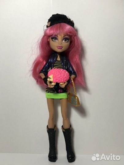 Кукла Монстер Хай Хоулин Вульф