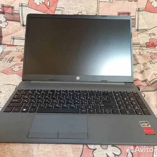 Ноутбук HP 15-gw0031ur