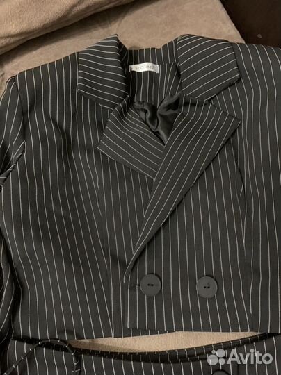 Костюм женский с юбкой