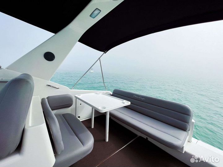 Моторная яхта cris craft 33