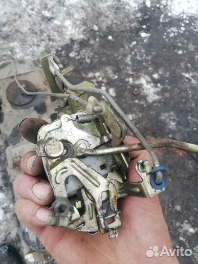 Замок дверей кия ретона