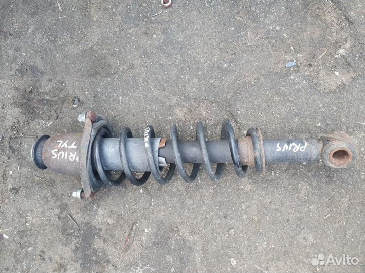 Амортизатор зад. Toyota Prius