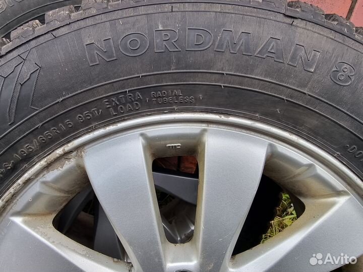 Комплект зимних колес 195/65 R15 на Subaru