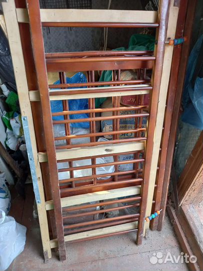 Детская кроватка