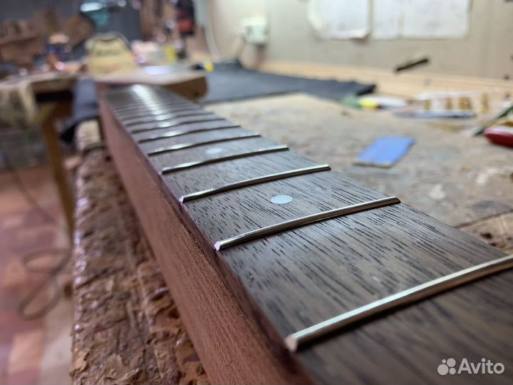 Обслуживание и ремонт гитар