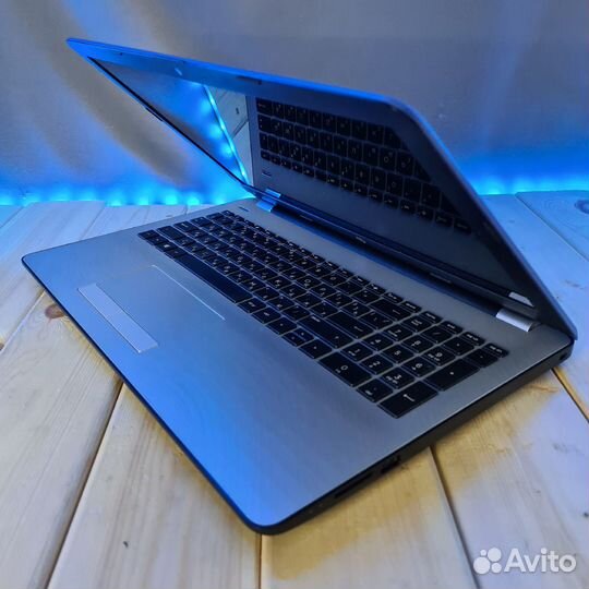 Ноутбук HP 15-bw065ur