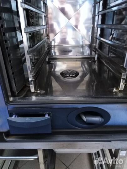 Пароконвектомат