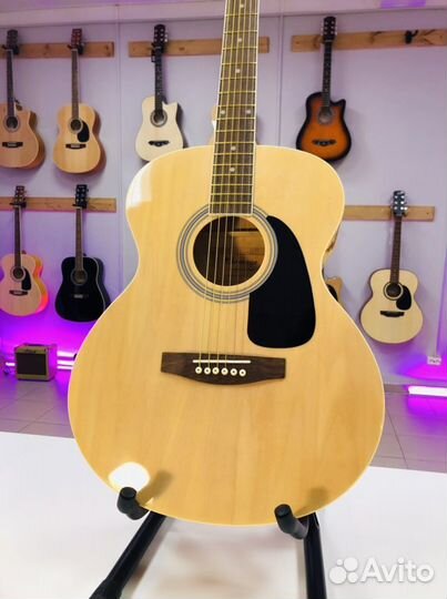 Гитара с мощным звуком