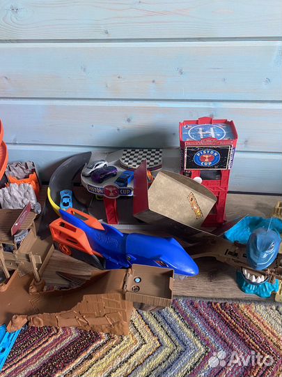 Hot wheels треки